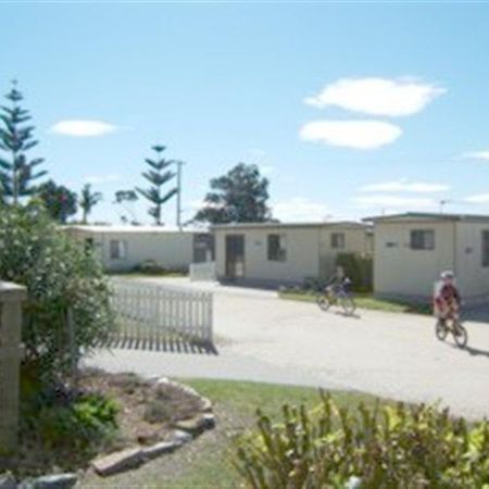 Hillcrest Tourist Park Hotel St Helens Buitenkant foto